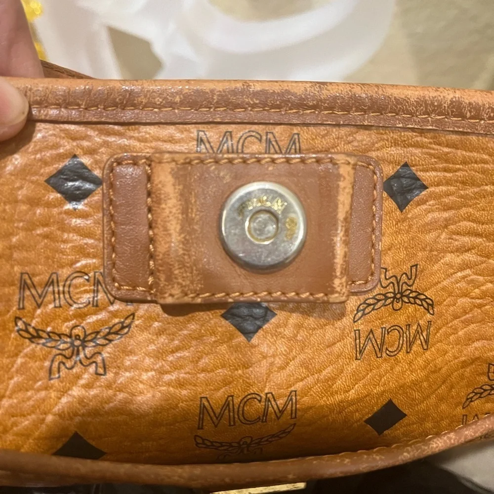 MCM COGNAC VISETOS SHOPPING TOTE - Picture 9 of 16